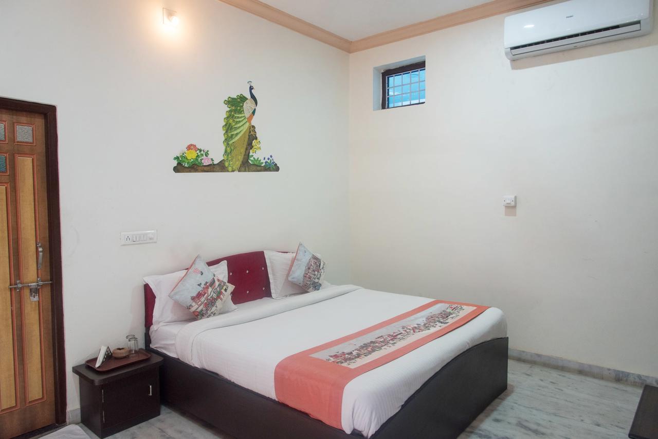 Oyo 11743 Hotel Shree Krishna Udajpur Exteriér fotografie